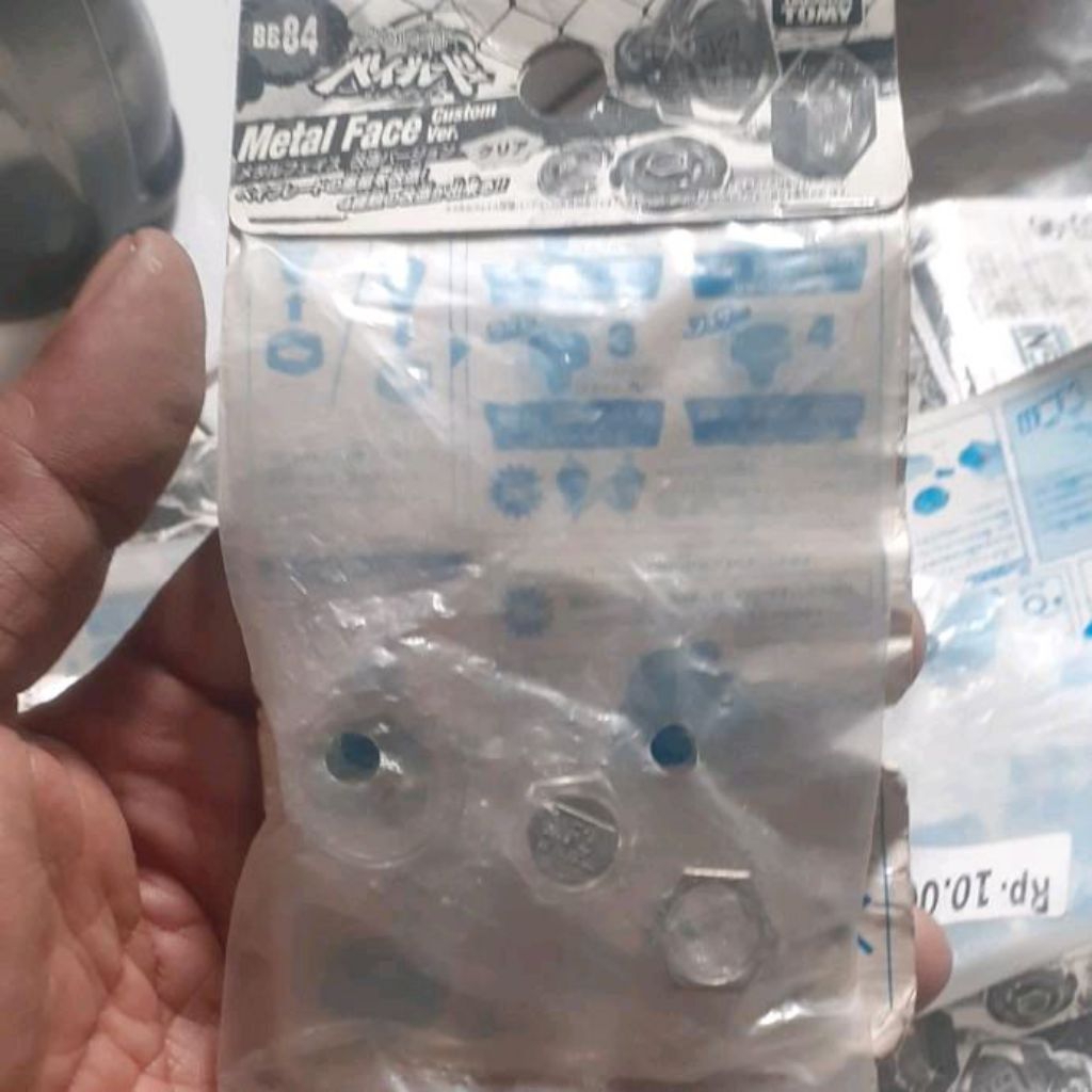 metal face beyblade metal fight putih