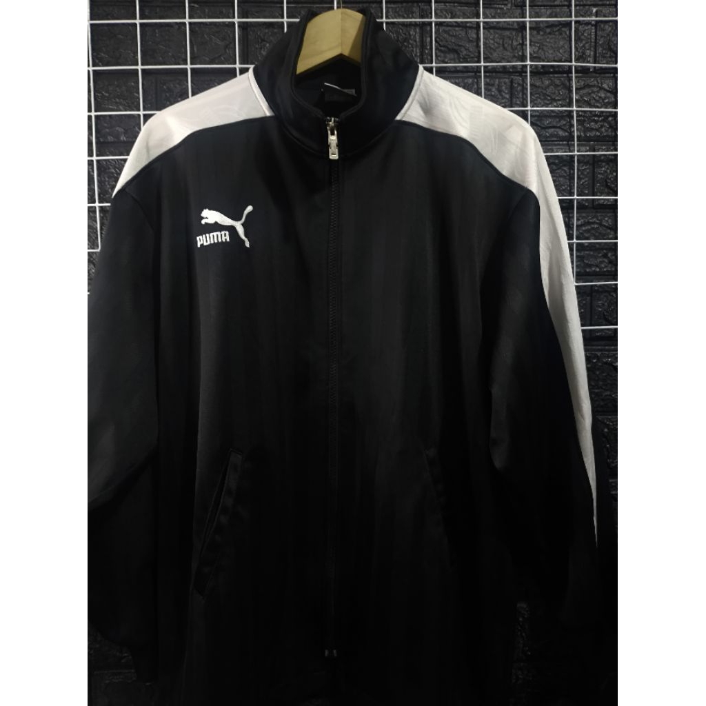 Jaket Tracktop puma hitam list putih 1set