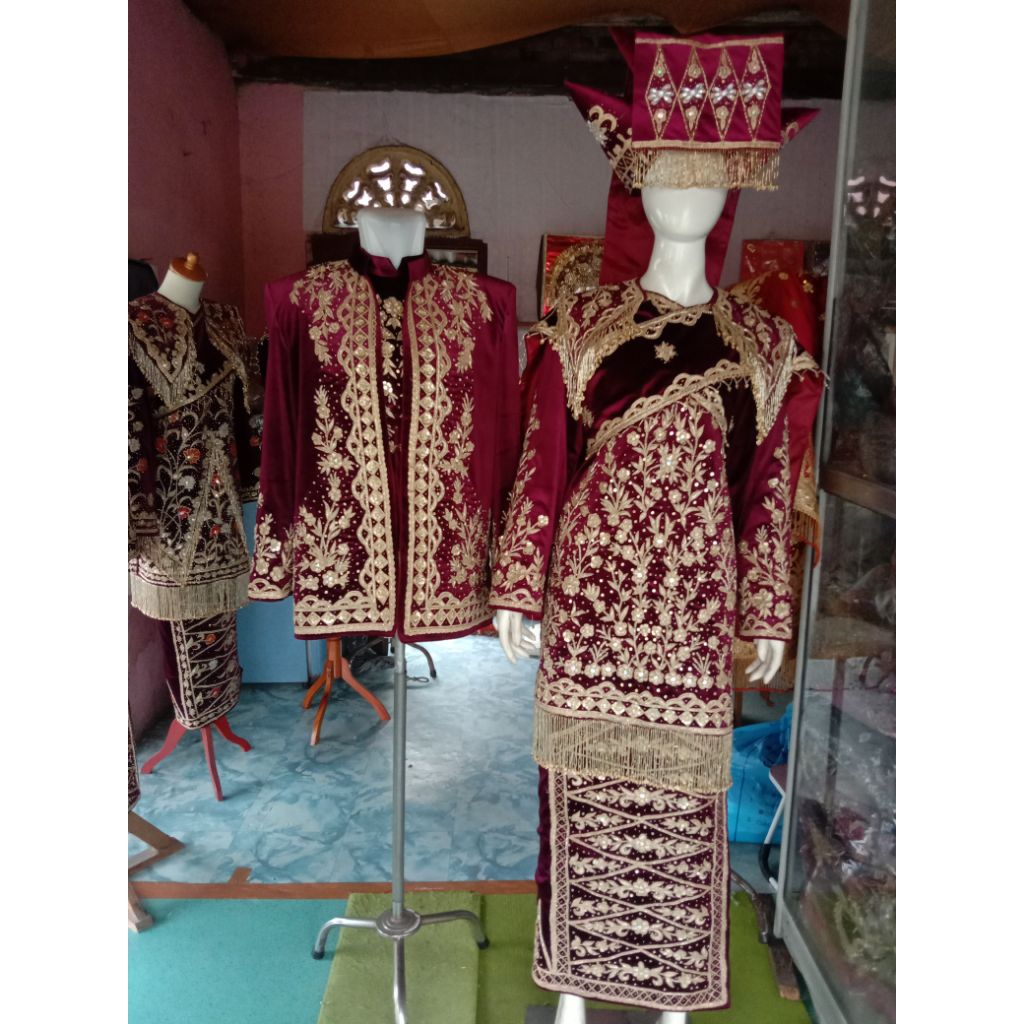 BAJU PENGANTIN ADAT MINANG PADANG MODERN