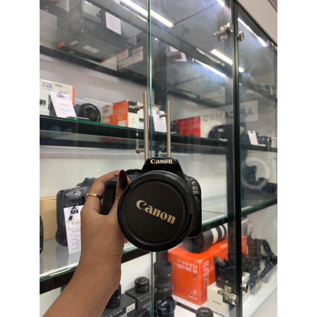 CANON EOS 100D