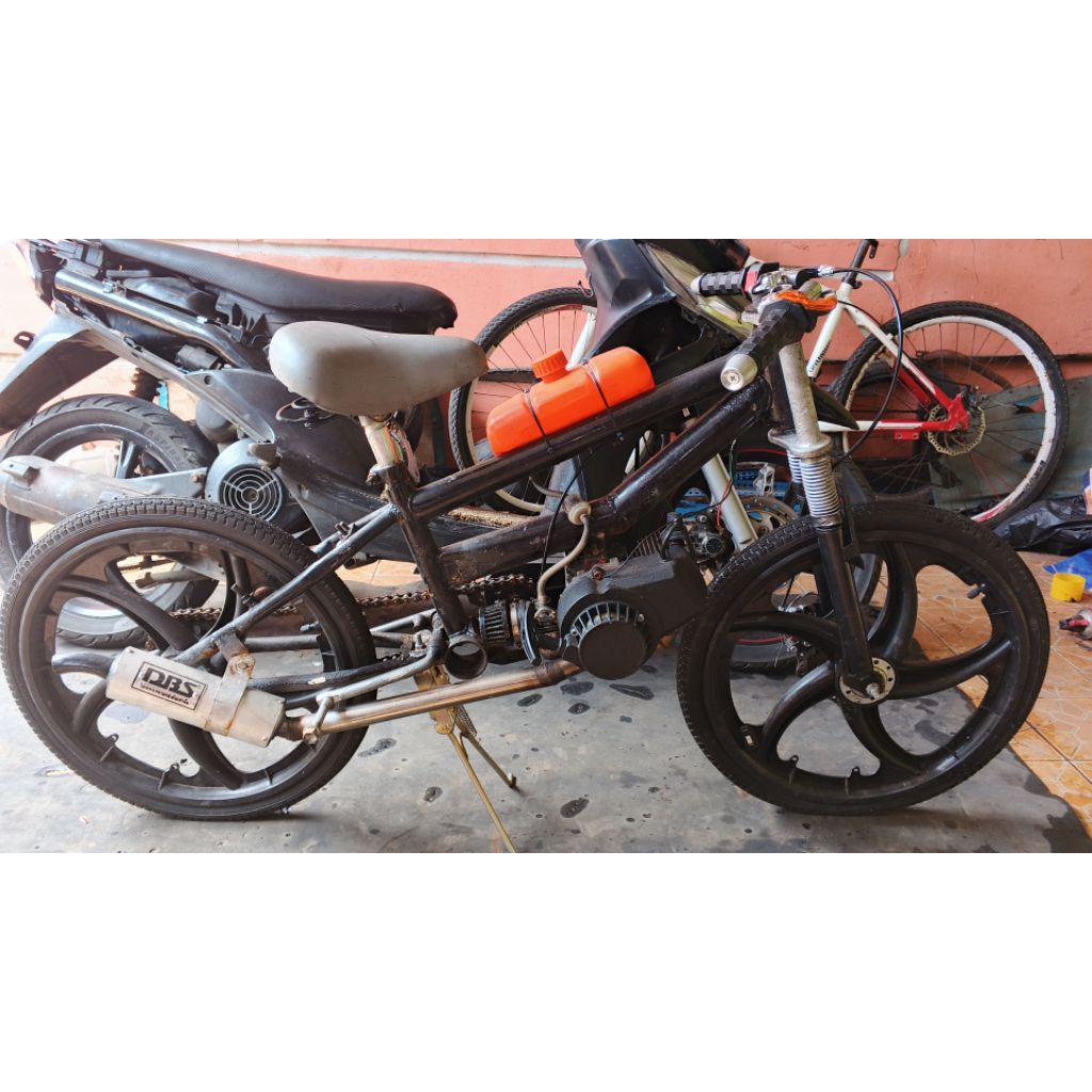 sepeda drag mesin motor mini 50cc 2 tak