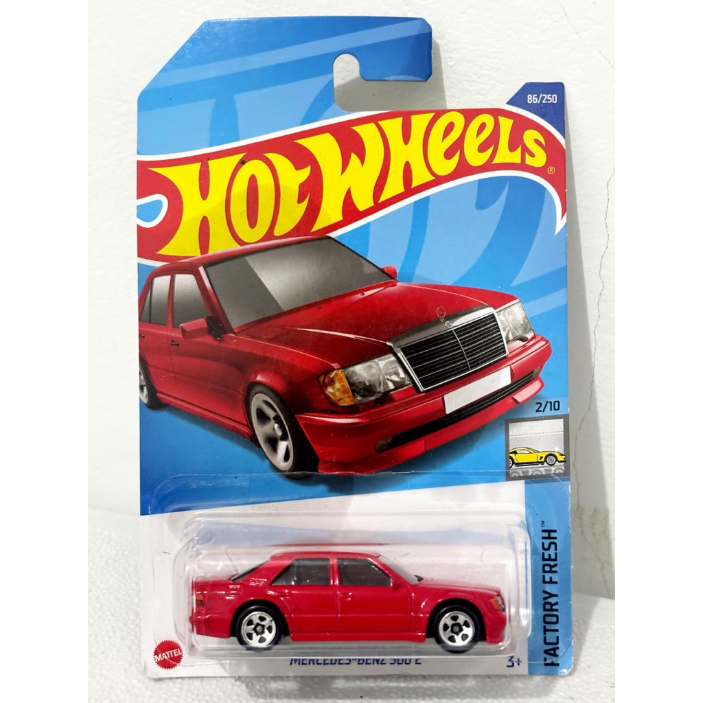 Hot Wheels Mercedes-Benz 500 E
