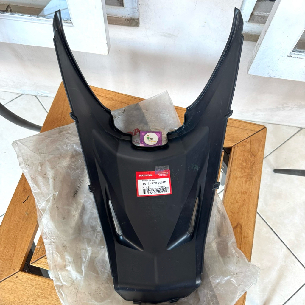 Cover Center Body Tengah Bawah Tangki Vario 125 Fi Bohlam Lama Original AHM 80151-KZR-600ZD