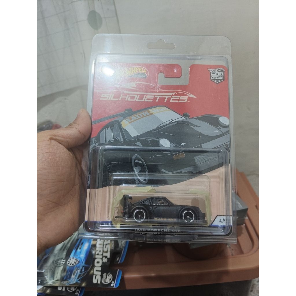 hotwheels premium silhoutes RWB Porsche black hitam Mulus blister