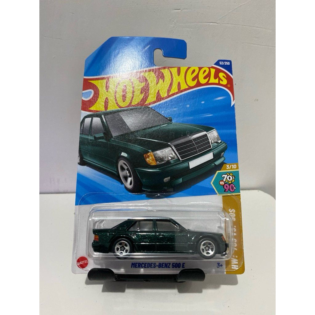 Hotwheels Mercedes Benz 500 E | Hijau ~ HW '70S VS '90S