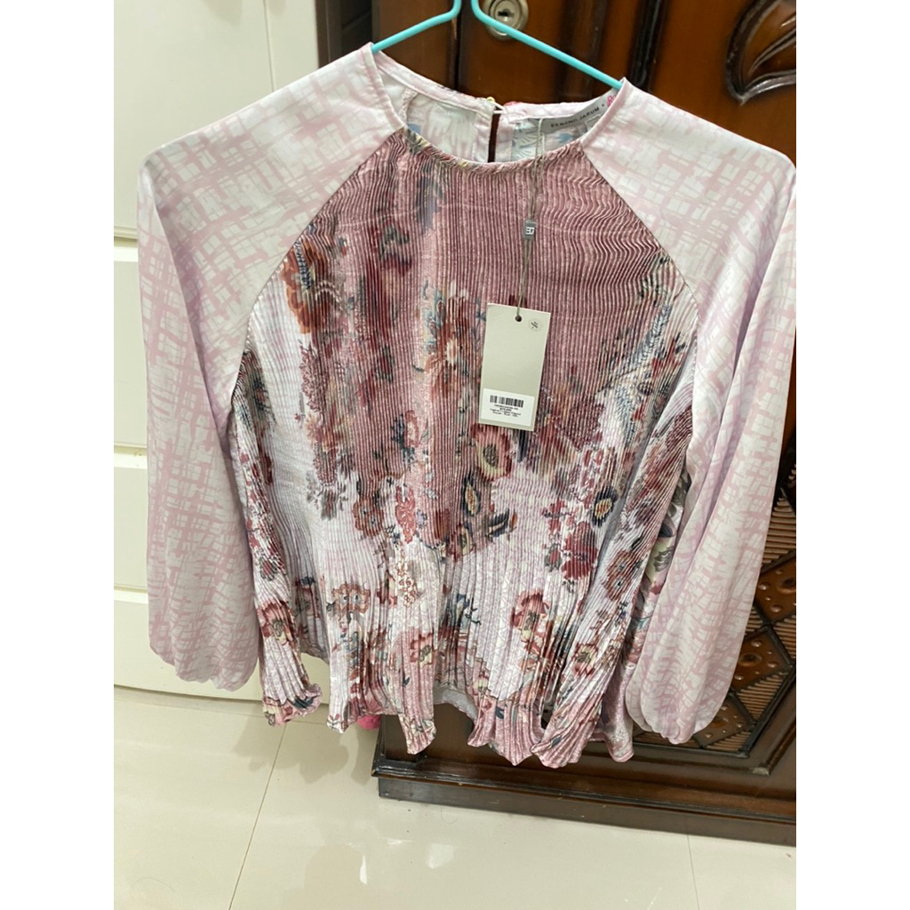 BENANG JARUM X RAISA UK XS