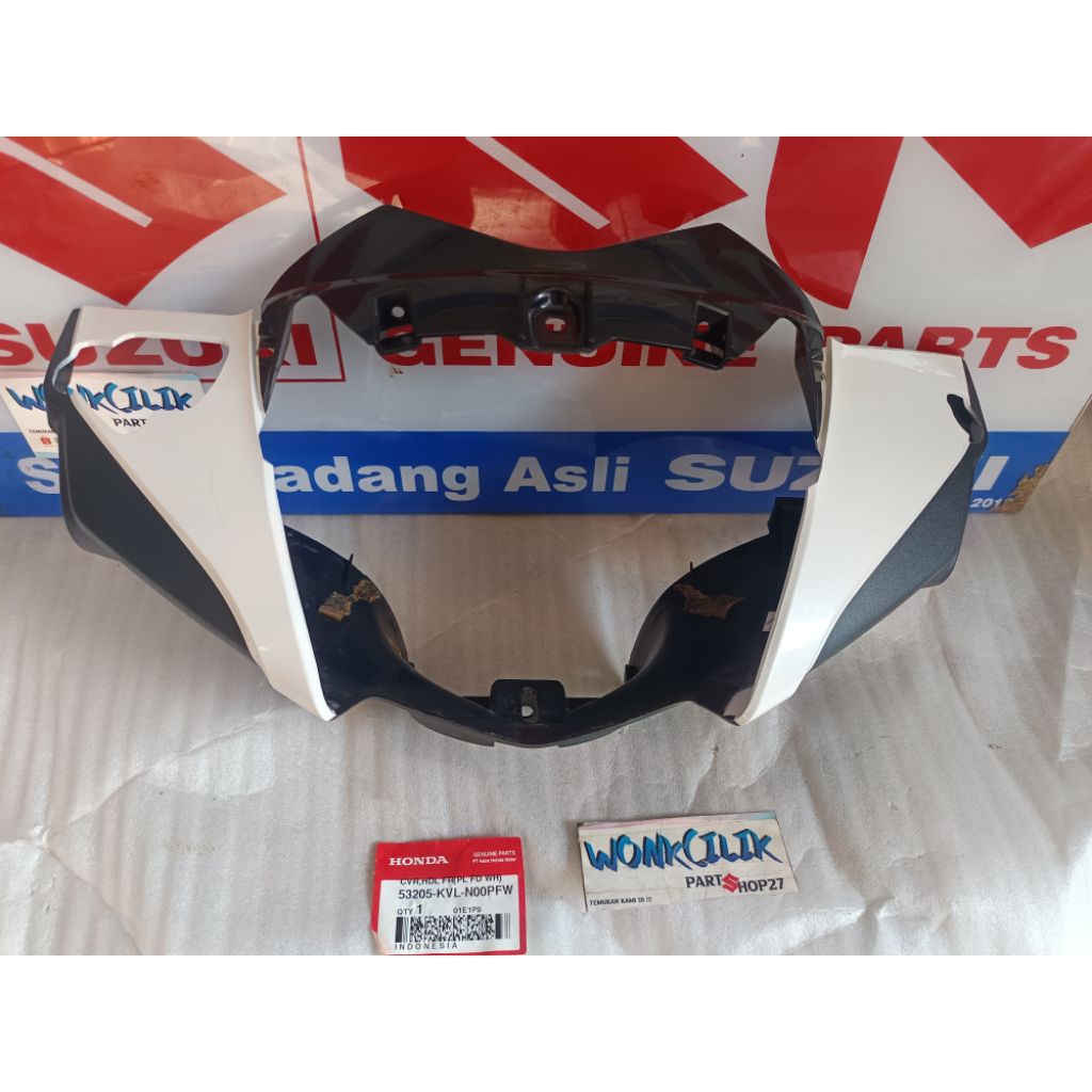 cover handle batok depan honda supra x125 batman putih original AHM