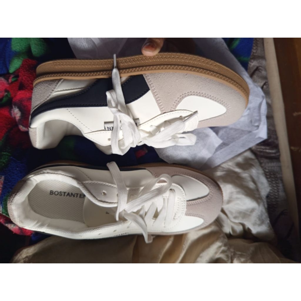 SEPATU BOSTANTEN CHRISTY SHOES BEKAS