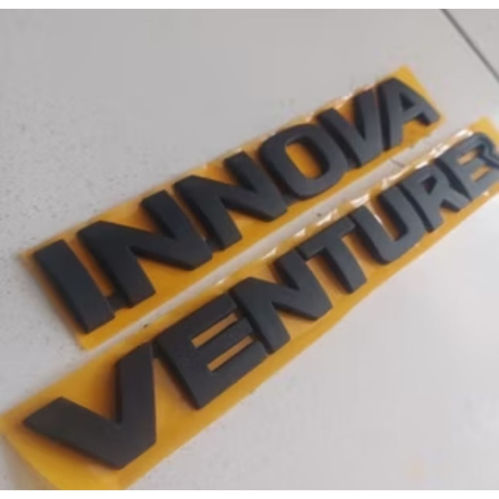 EMBLEM NNOVA VENTURER TULISAN INNOVA VENTURER MEREK INNOVA VENTURER
