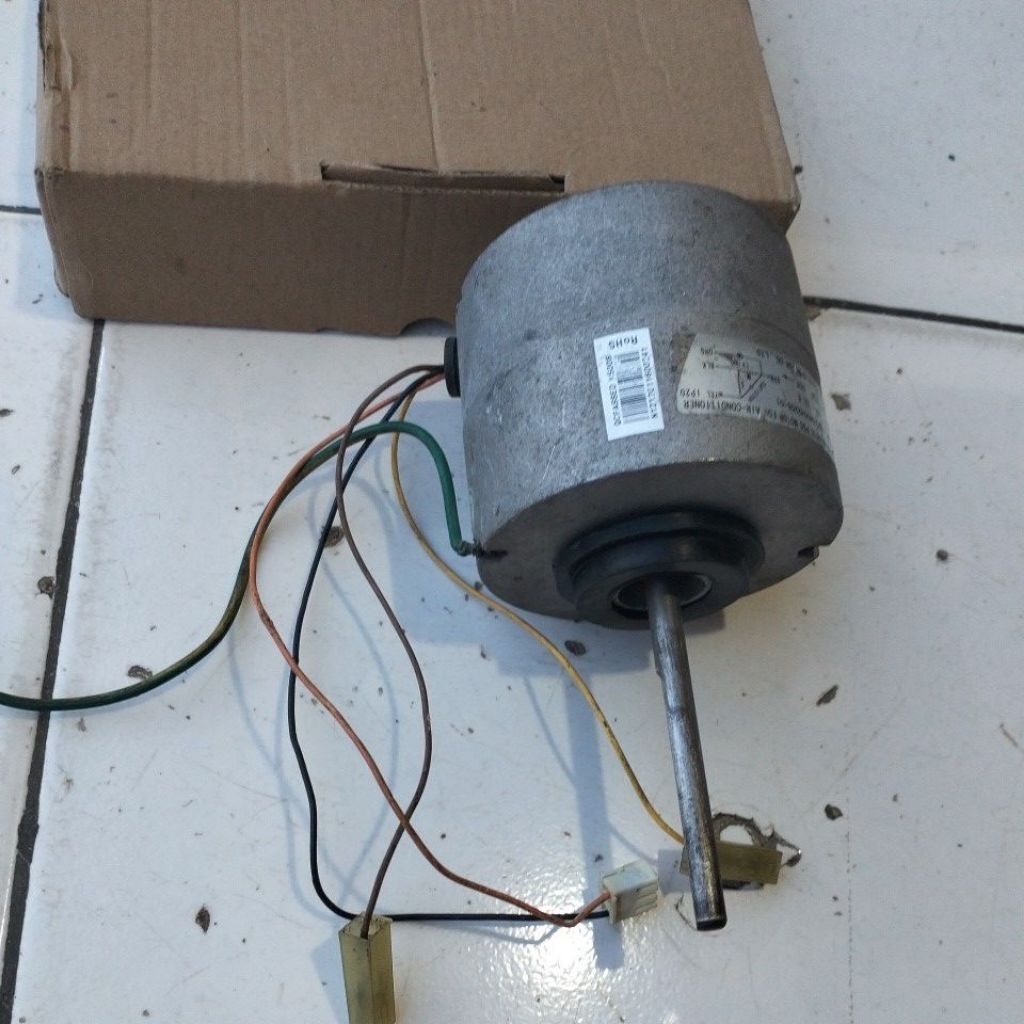 MOTOR fan indor AC LG 2pk bekas