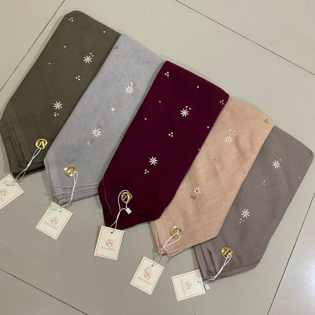 Segiempat Payet   Hijab Paris Swarovski   Kerudung Segi Empat Payet Tabur   Jilbab Bordir