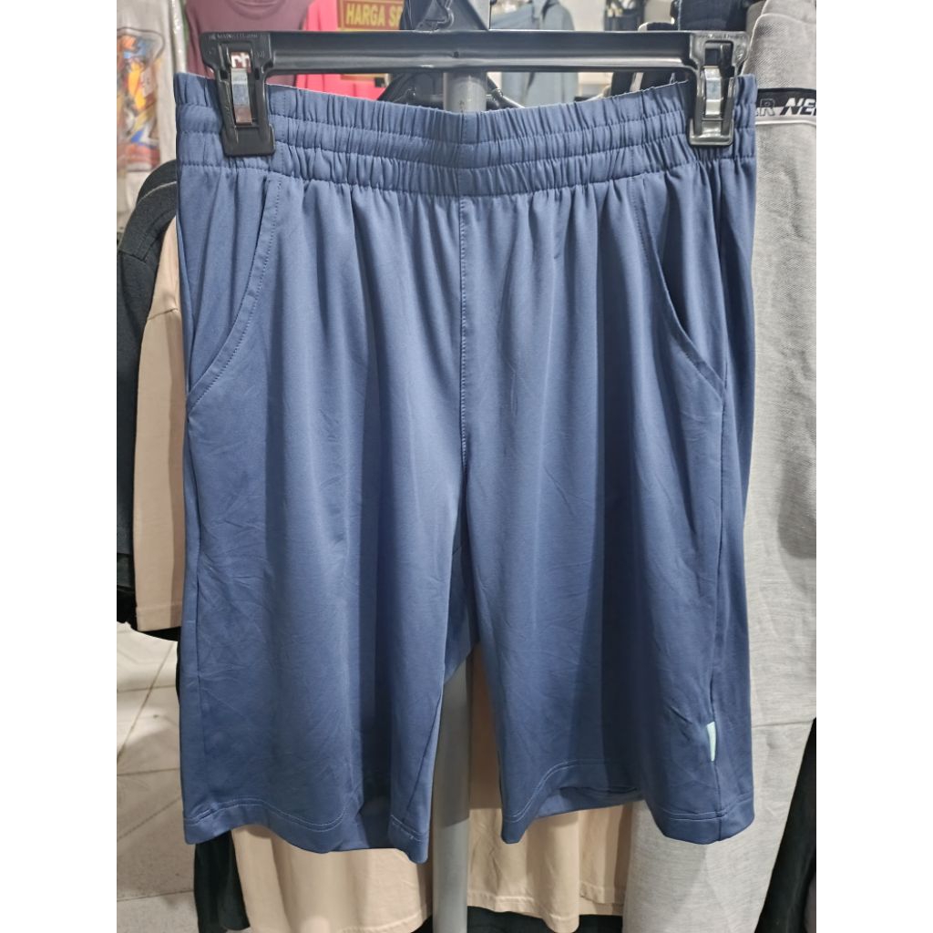 celana pendek blackyak