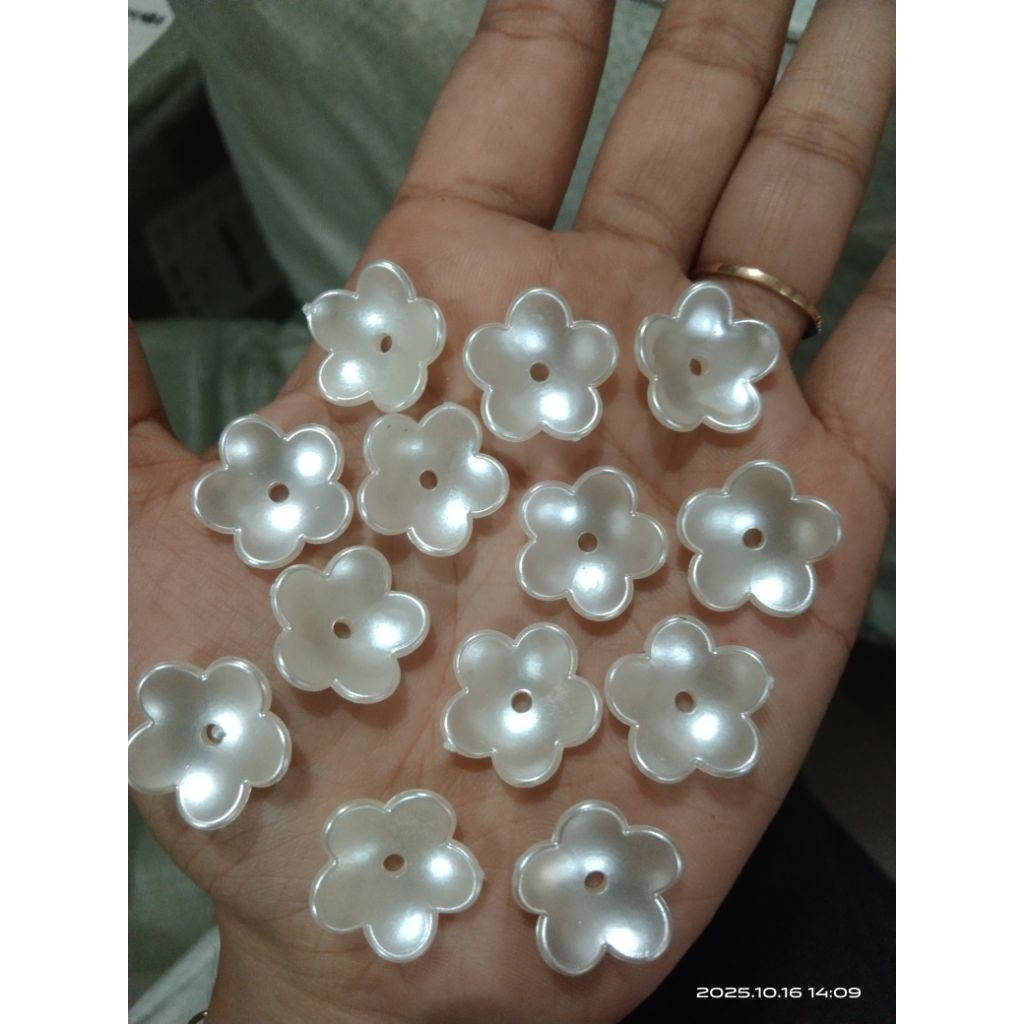 1 pon manik/mote kelopak bw