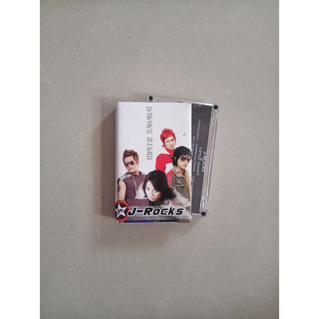 Kaset J rocks