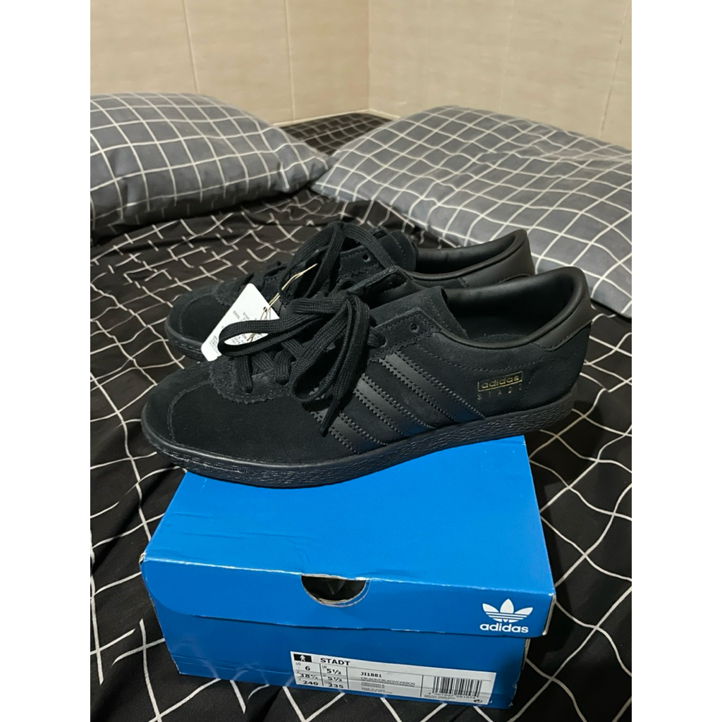 sepatu adidas stadt