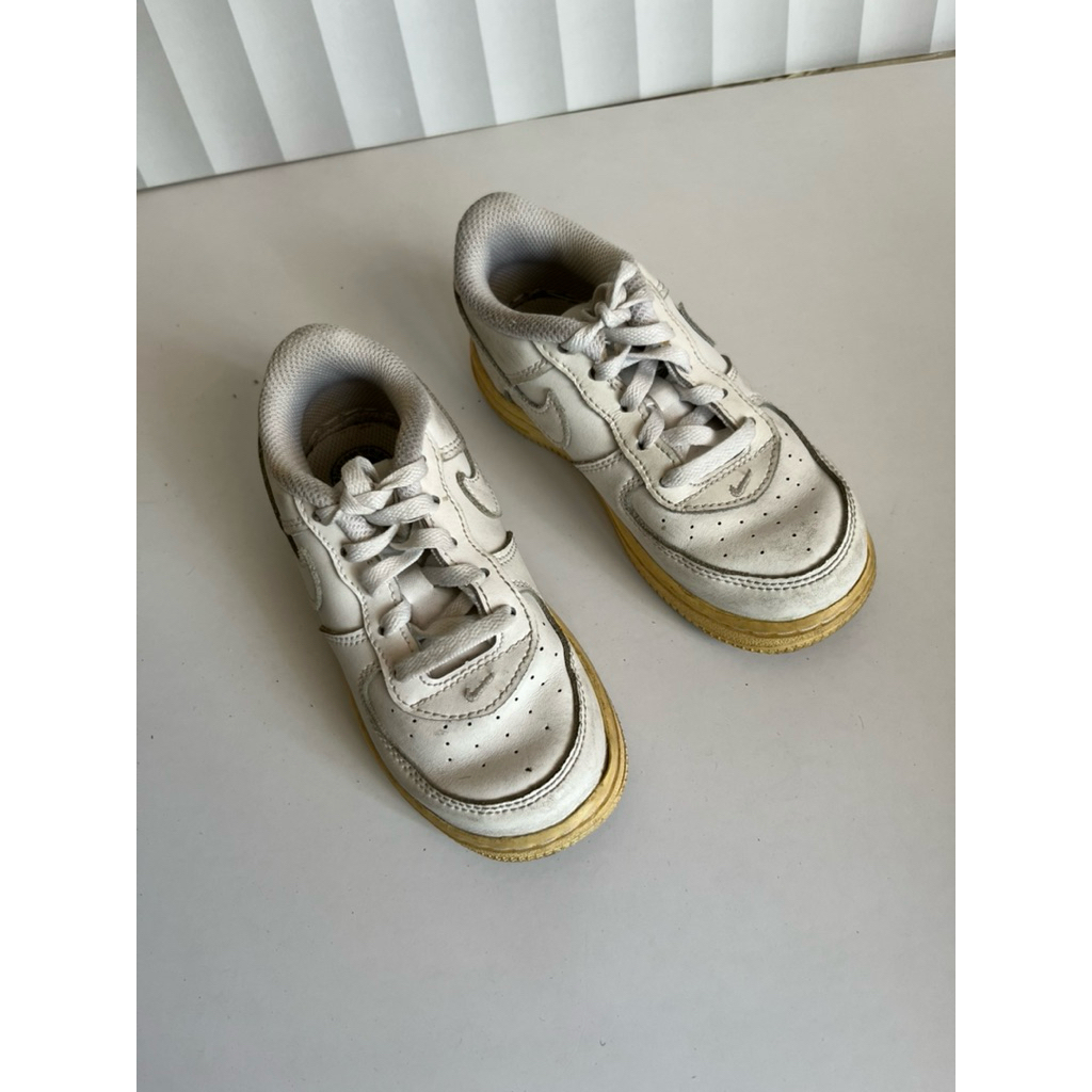 [PRELOVED] Sepatu Anak Original NIKE - Sepatu Anak Putih Sneakers