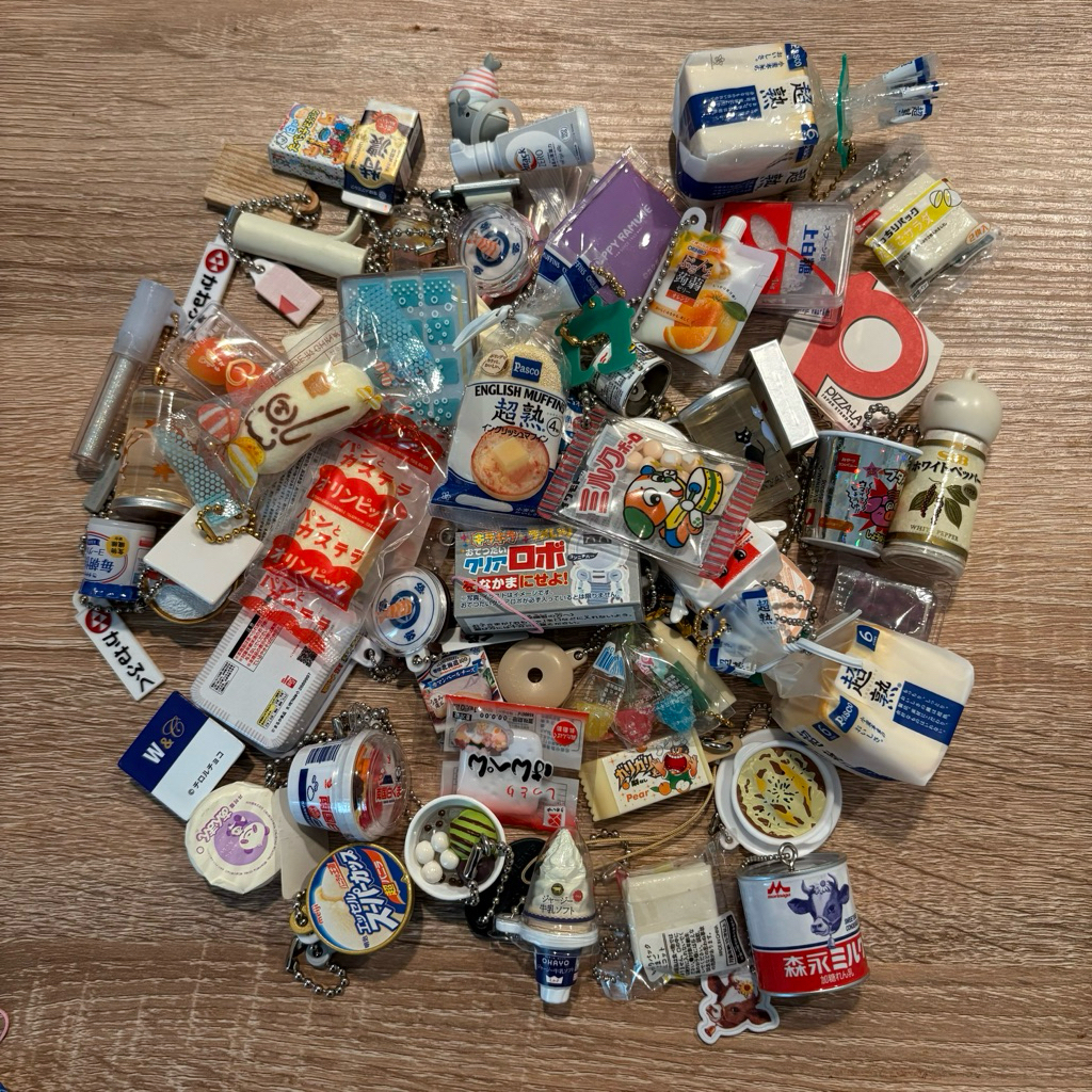 white | various gotochi trinkets food ori japan keychain gacha gachapon
