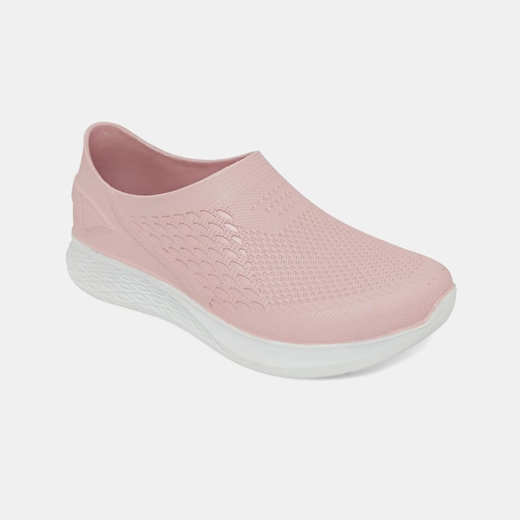 Bata Sepatu Sneakers Slip-On Wanita Anti Air