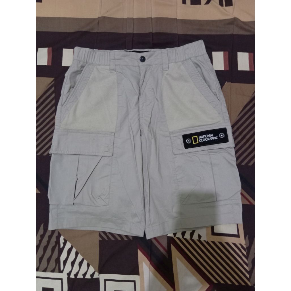 celana pendek cargo natgeo
