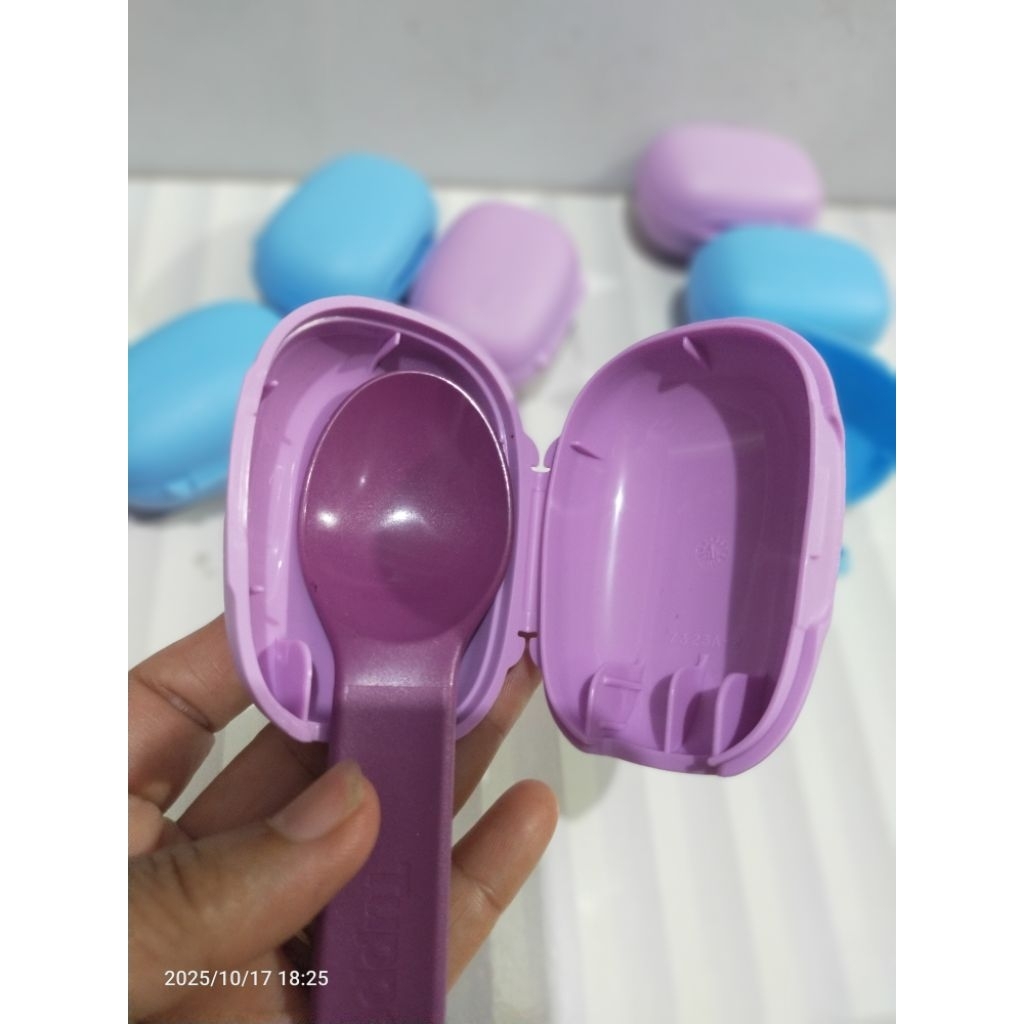 cutlery case tupperware (1)