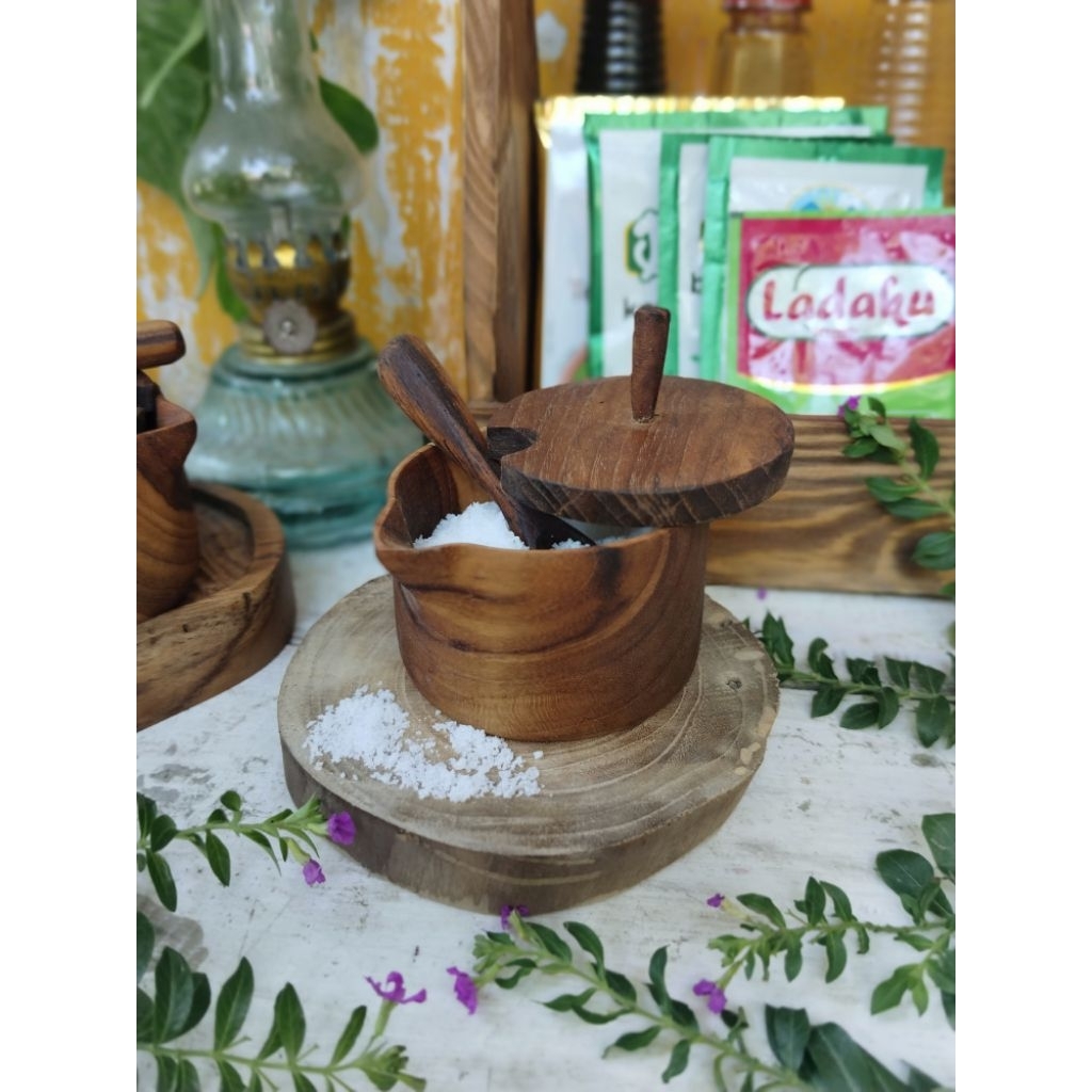 Tempat Bumbu/Toples Bumbu/Toples Garam Kayu Jati dengan Tutup & Sendok Kecil Handmade