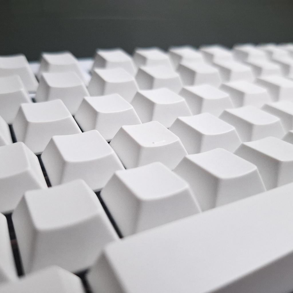 Blank White PBT Cherry Profile Keycaps - 1.7mm Thick (120 Keys)