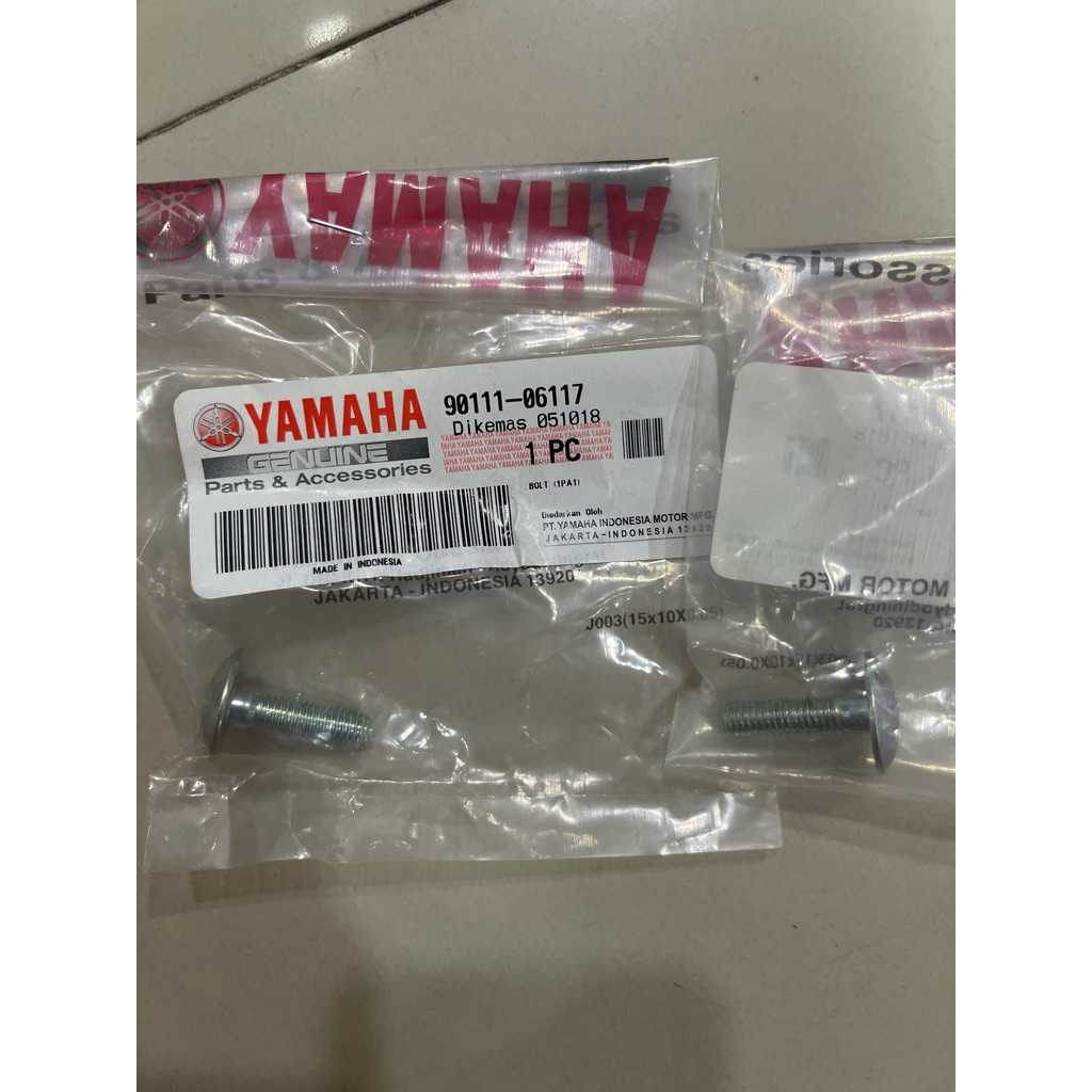 BAUT L COVER BAWAH BODY BAUT FAIRING DALAM 15 R15 VVA V3 BAUT VIXION XSR 155 R25 COWL MT25 (1pc) ORI