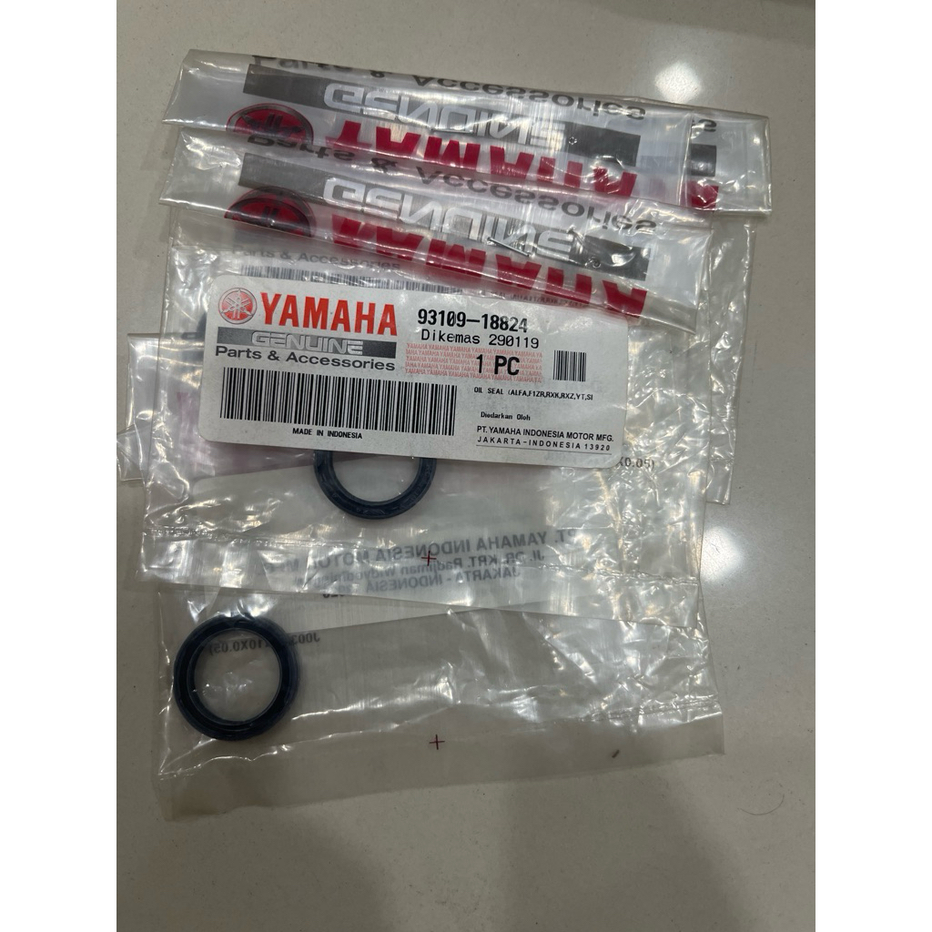 BOSH BUSH MONO SHOCK /UNITRACK SCORPIO NEW OLD 93109-18824 ORIGINAL YAMAHA