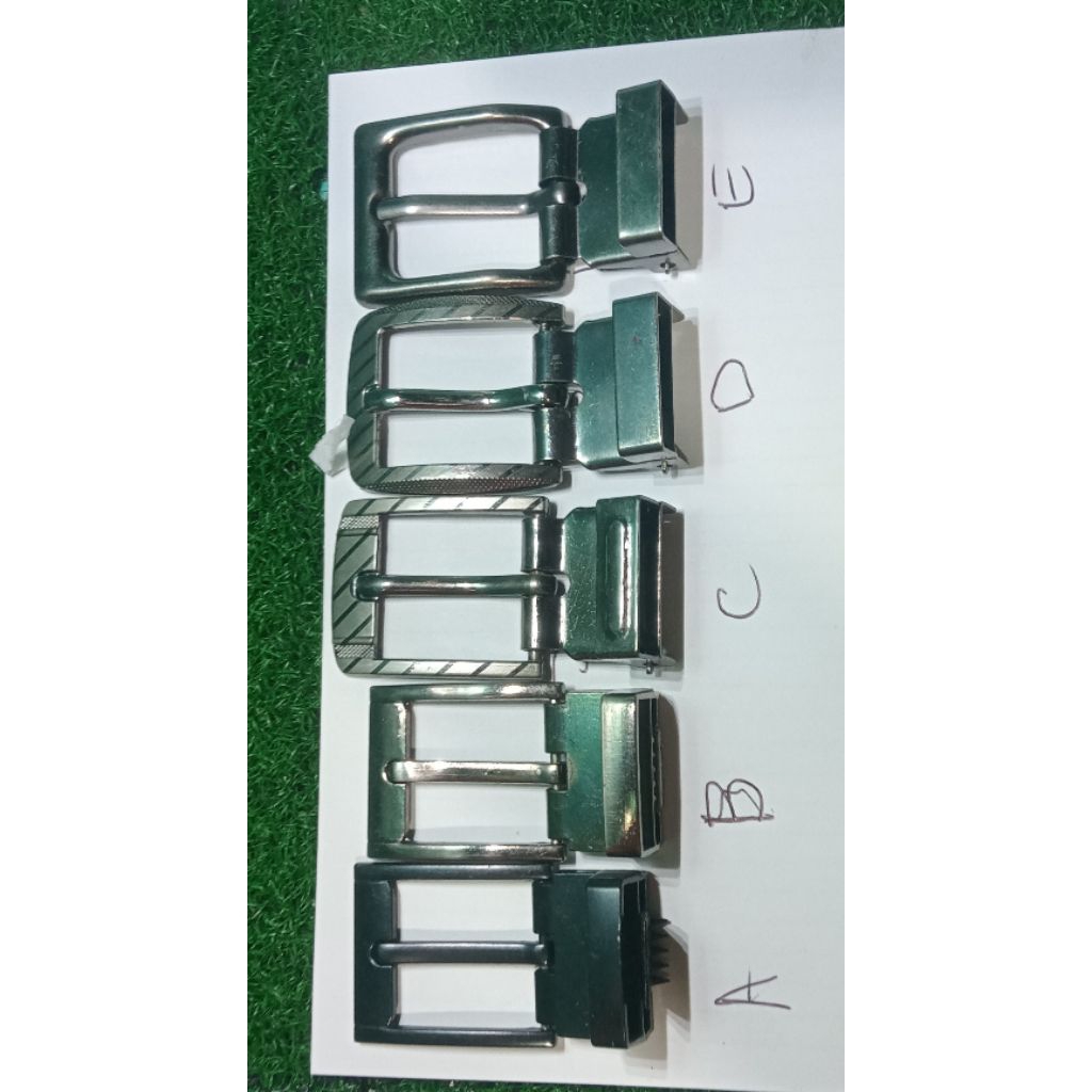 kepala gesper wanita