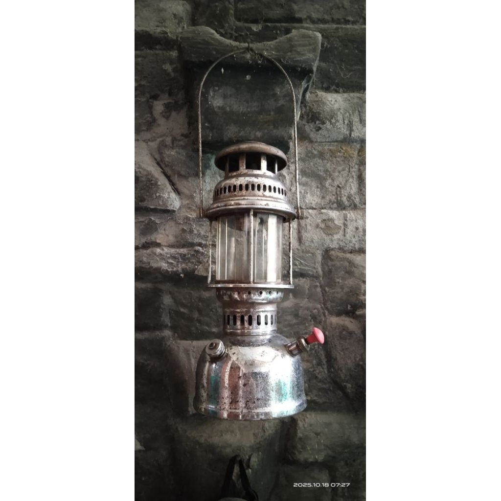 barang antik lampu petromax asli jadul butterfly