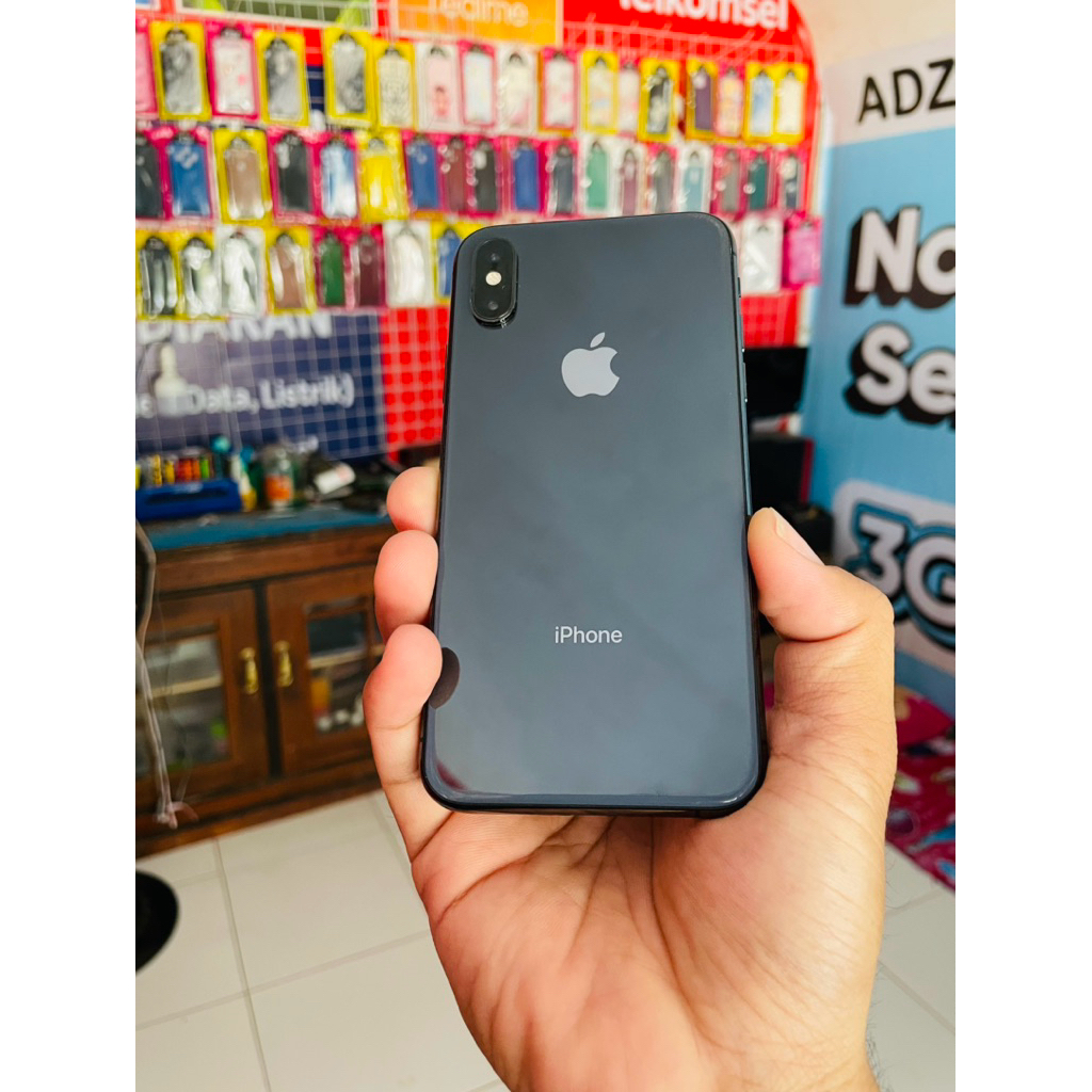 IPhone XS 64 GB WIFI ONLY dan ESIM kamera jernih bebas iCloud BH 80% tidak ada minus