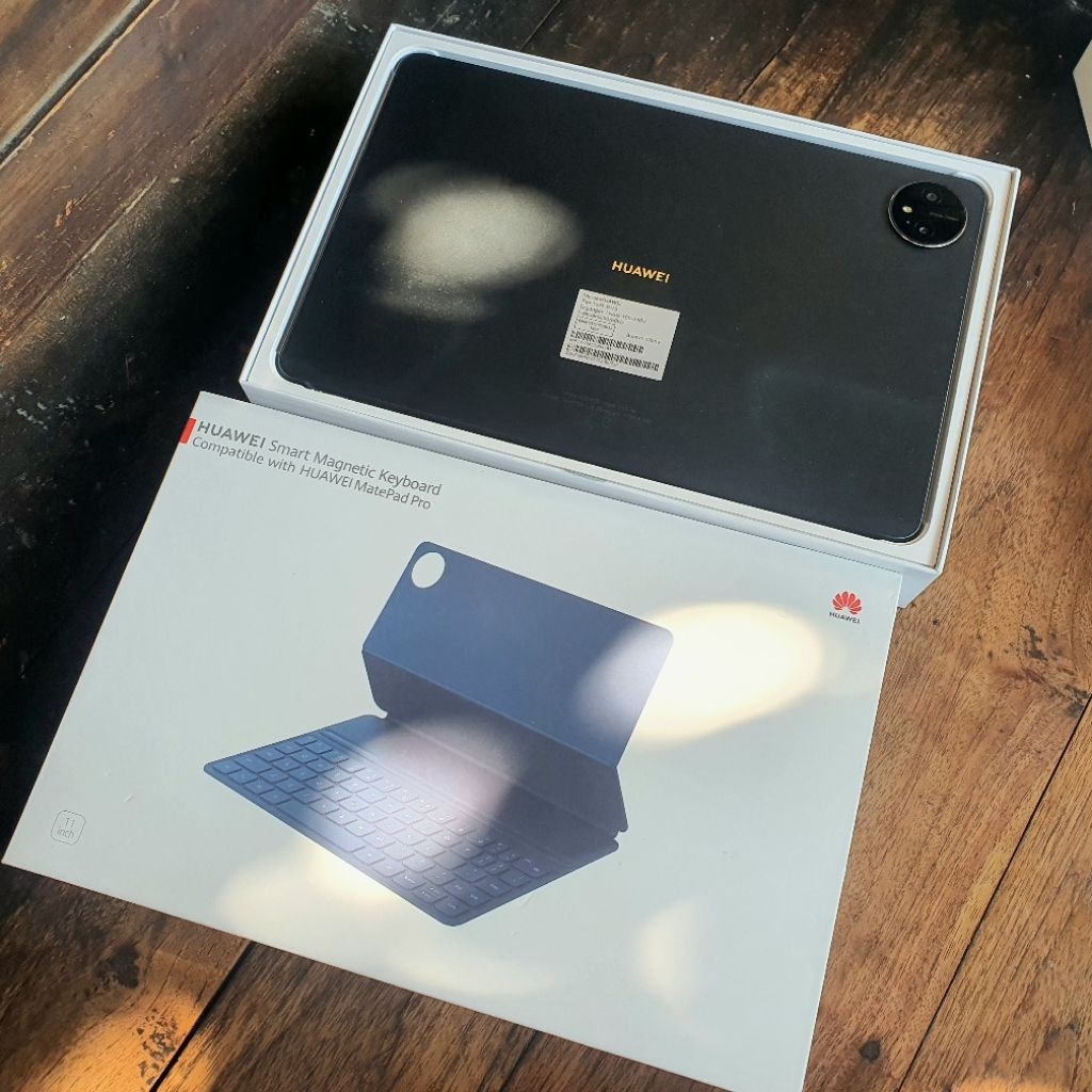 Huawei MatePad Pro 11 2022 RAM 8/256 GB Layar OLED Lengkap Keyboard + Stylus Mate Pad Pro