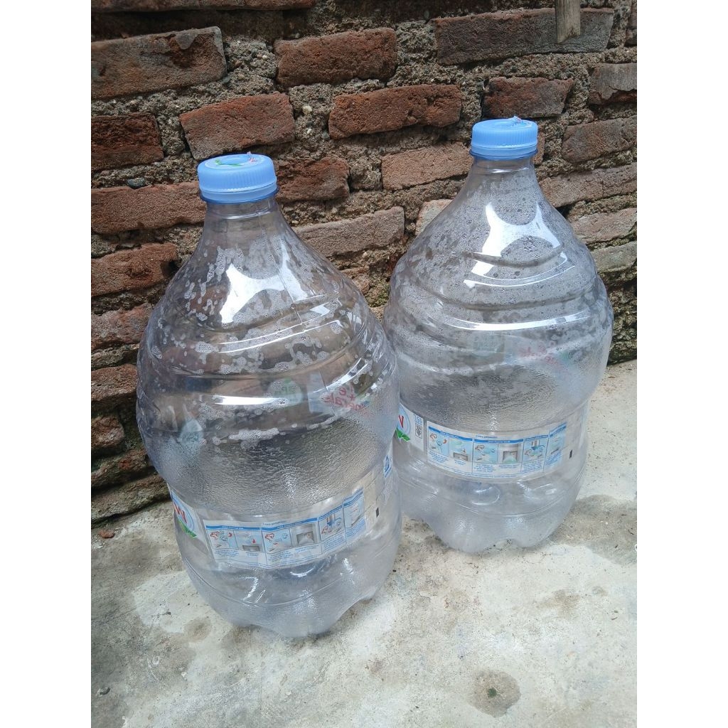BOTOL GALON KOSONG LE MINERAL 15 LITER