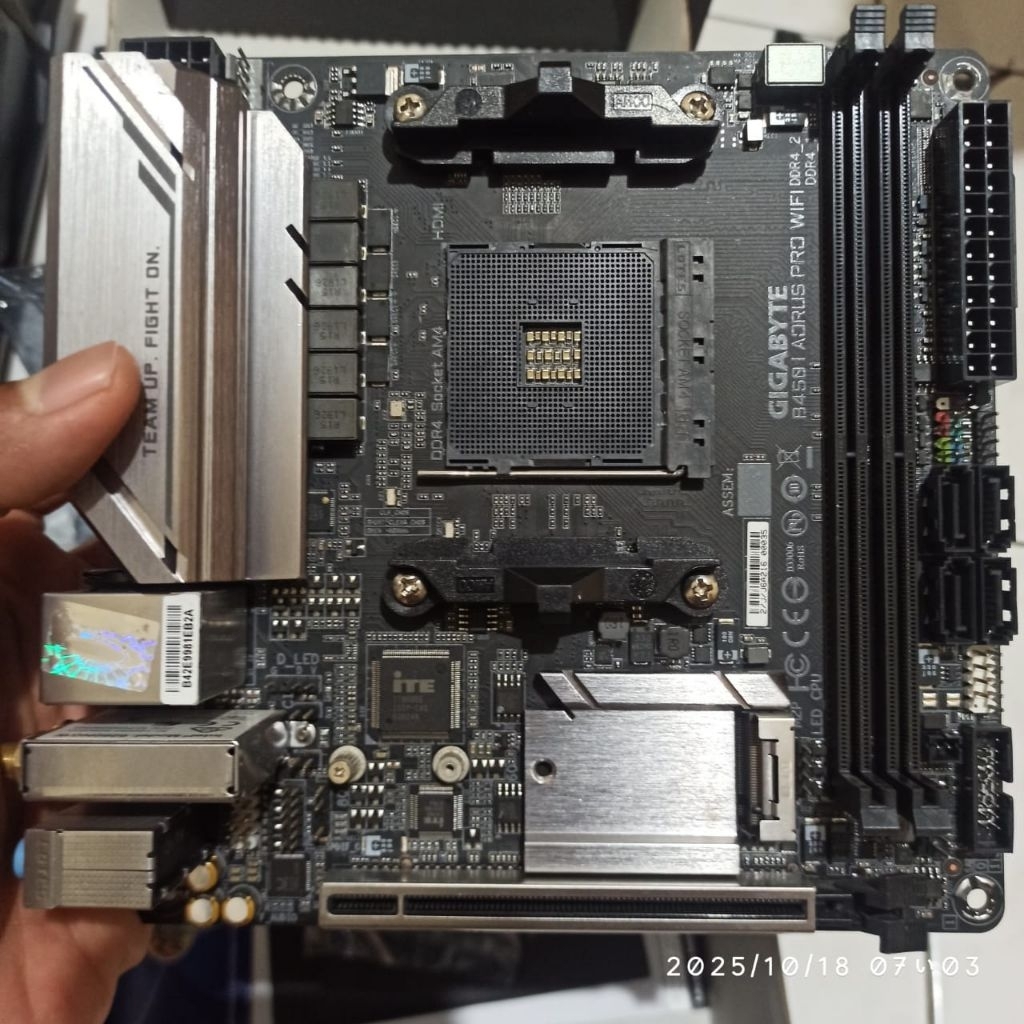 Motherboard Mini ITX AMD AM4 Gigabyte Aorus B450I Pro Wifi - Bekas Mulus