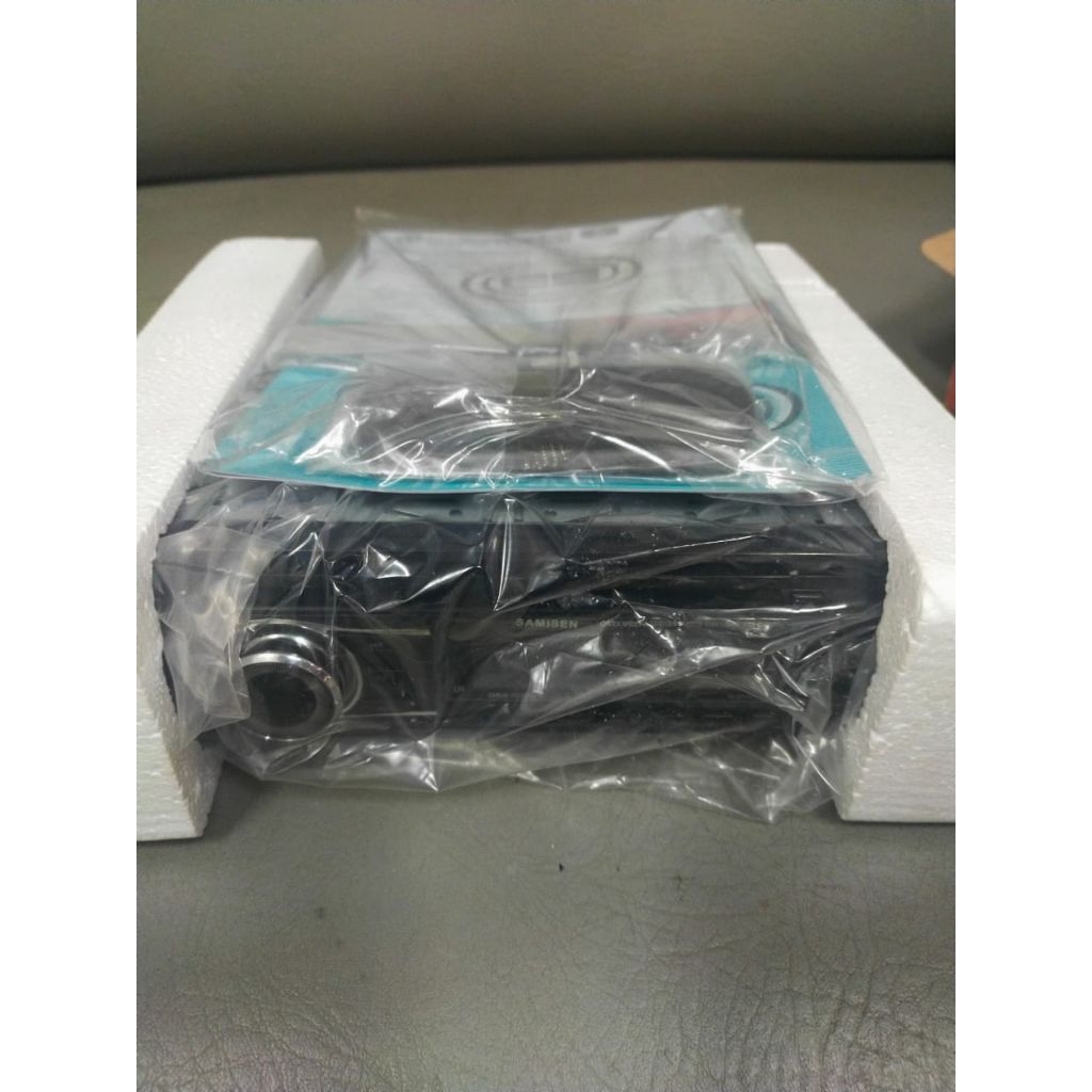 DVD/VCD/MP3/MP4 player SAMISEN SM-322 mobil