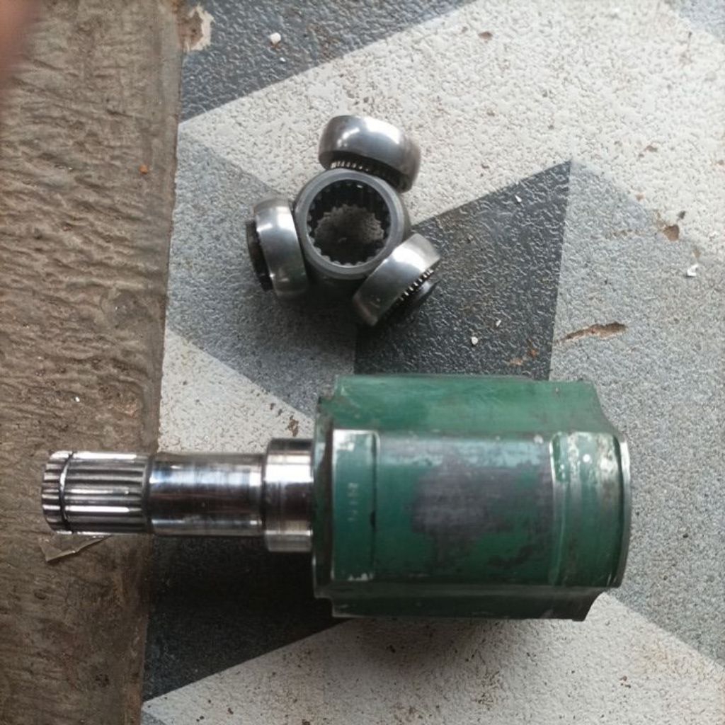 CV joint dalam mazda interplay gala