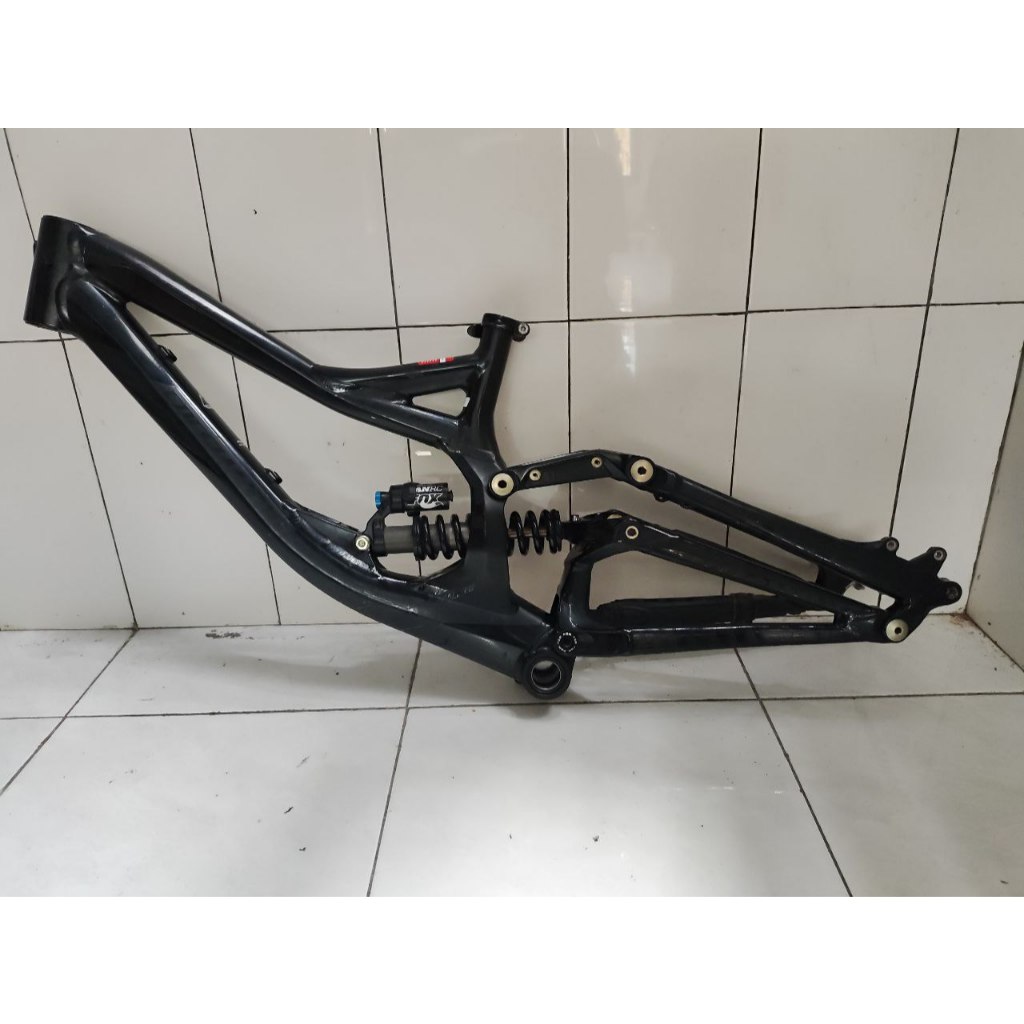 Frame Specialized Demo 8ii 26 Black Edition