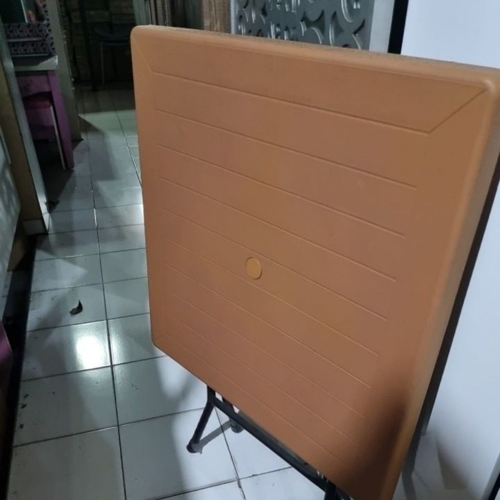 MEJA LIPAT KAKI BESI