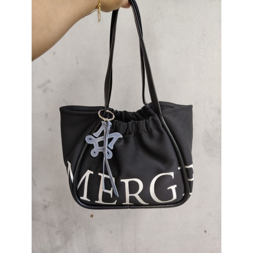 preloved tas original merge thailand hitam