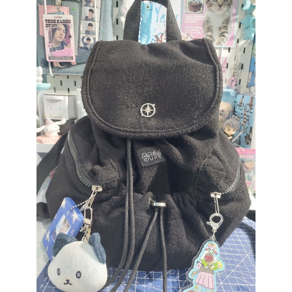 (preloved) bagpack md 5'clock stray kids