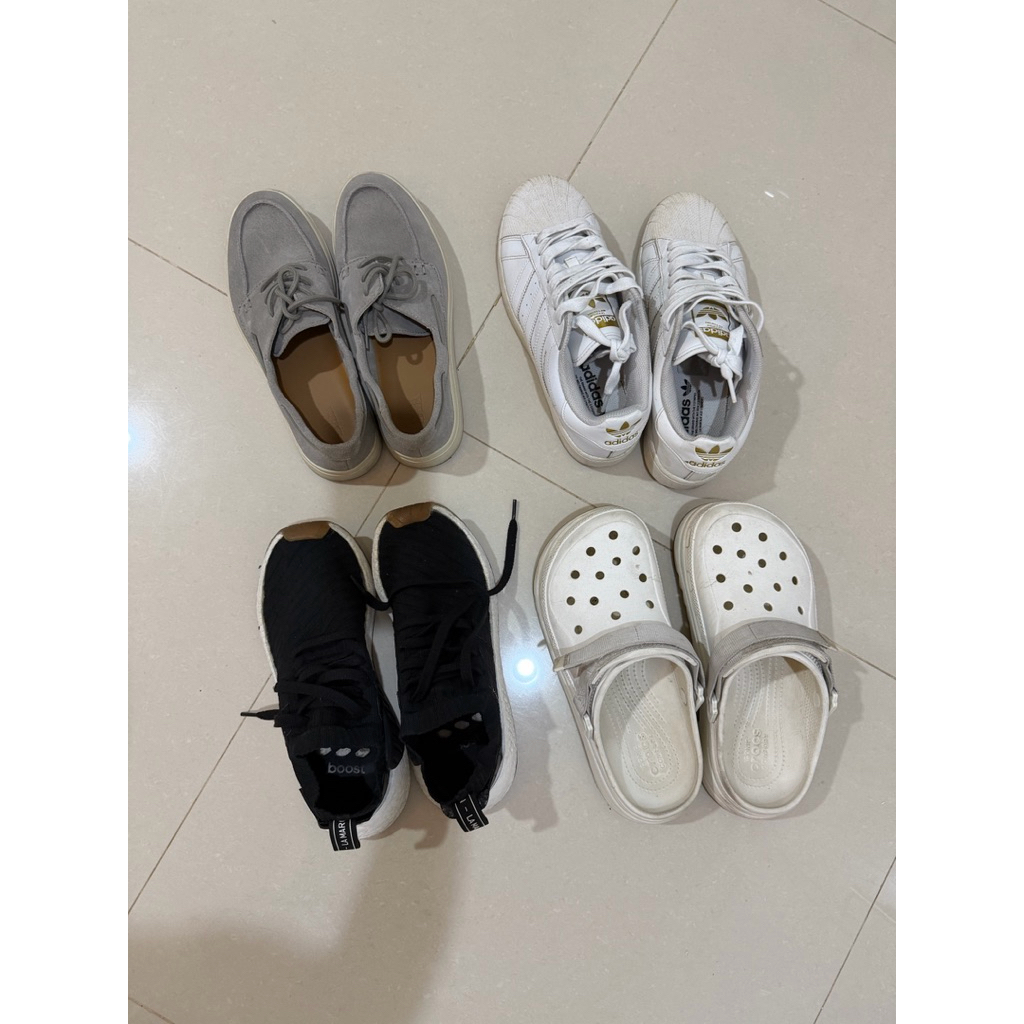 SEPATU ADIDAS BOOST HITAM ADIDAS SUPERSTAR SUPER STAR PUTIH SECOND SIZE 41 ORIGINAL