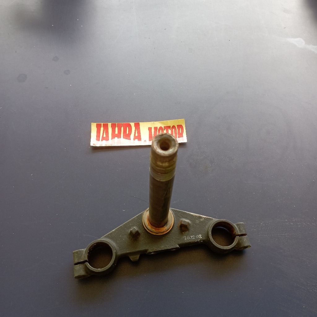 SEGITIGA SHOCKBREAKER DEPAN VIXION OLD VIXION NEW ORIGINAL