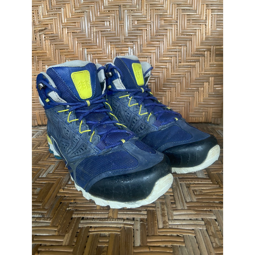 Sepatu Gunung Kolon Sport Size 41