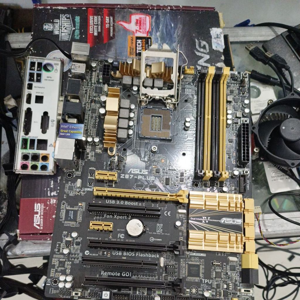mainboard Asus z87 plus socket 1150