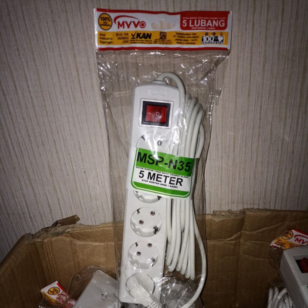 Pioline/Myvo(Random) Stop Kontak + Kabel 5 Lubang 5Meter 3Meter Colokan Stop Kontak