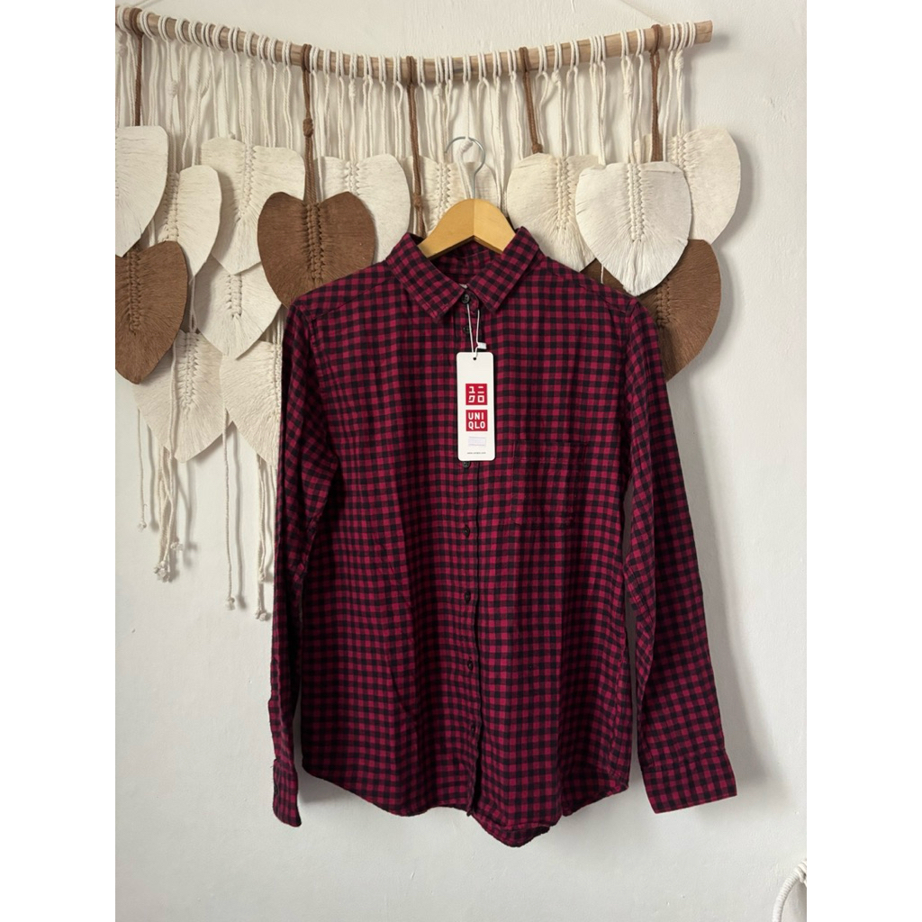 [PRELOVED] KEMEJA UNIQLO MAROON