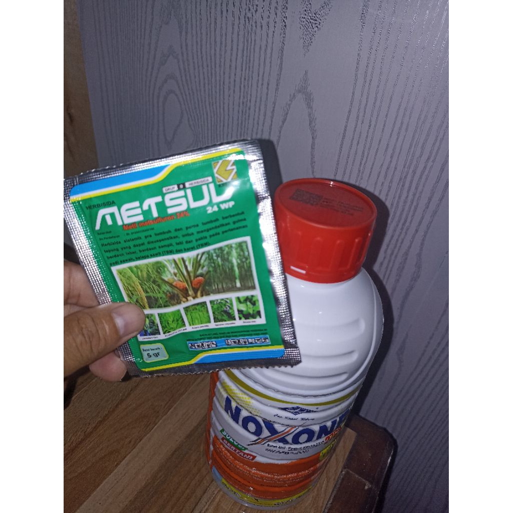 HERBISIDA NOXONE 1L + METSUL 5gr UNTUK GULMA