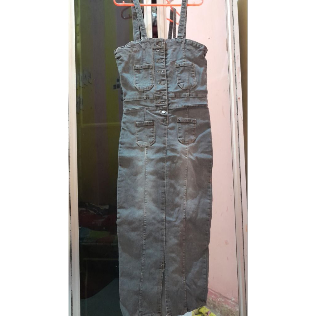 PRELOVED MONYETAN ROK WANITA