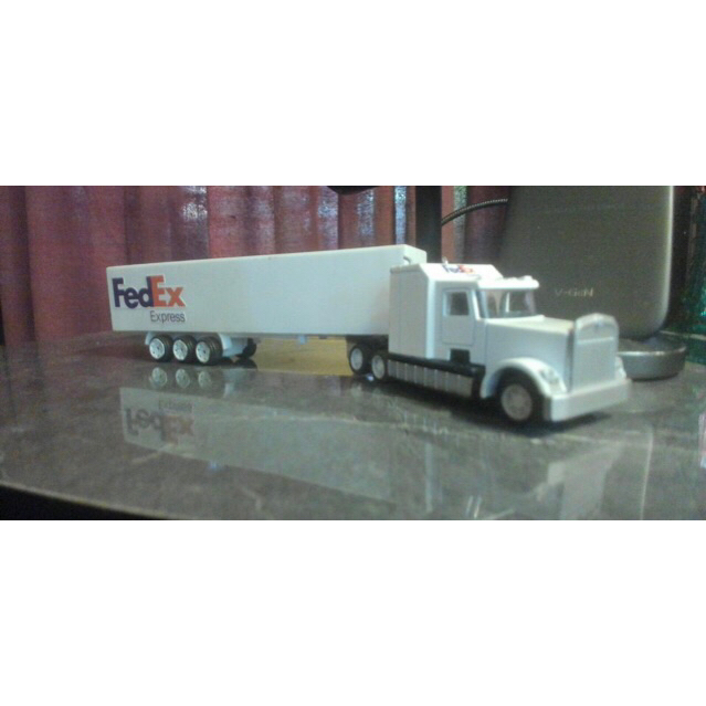 Diecast truck container shell