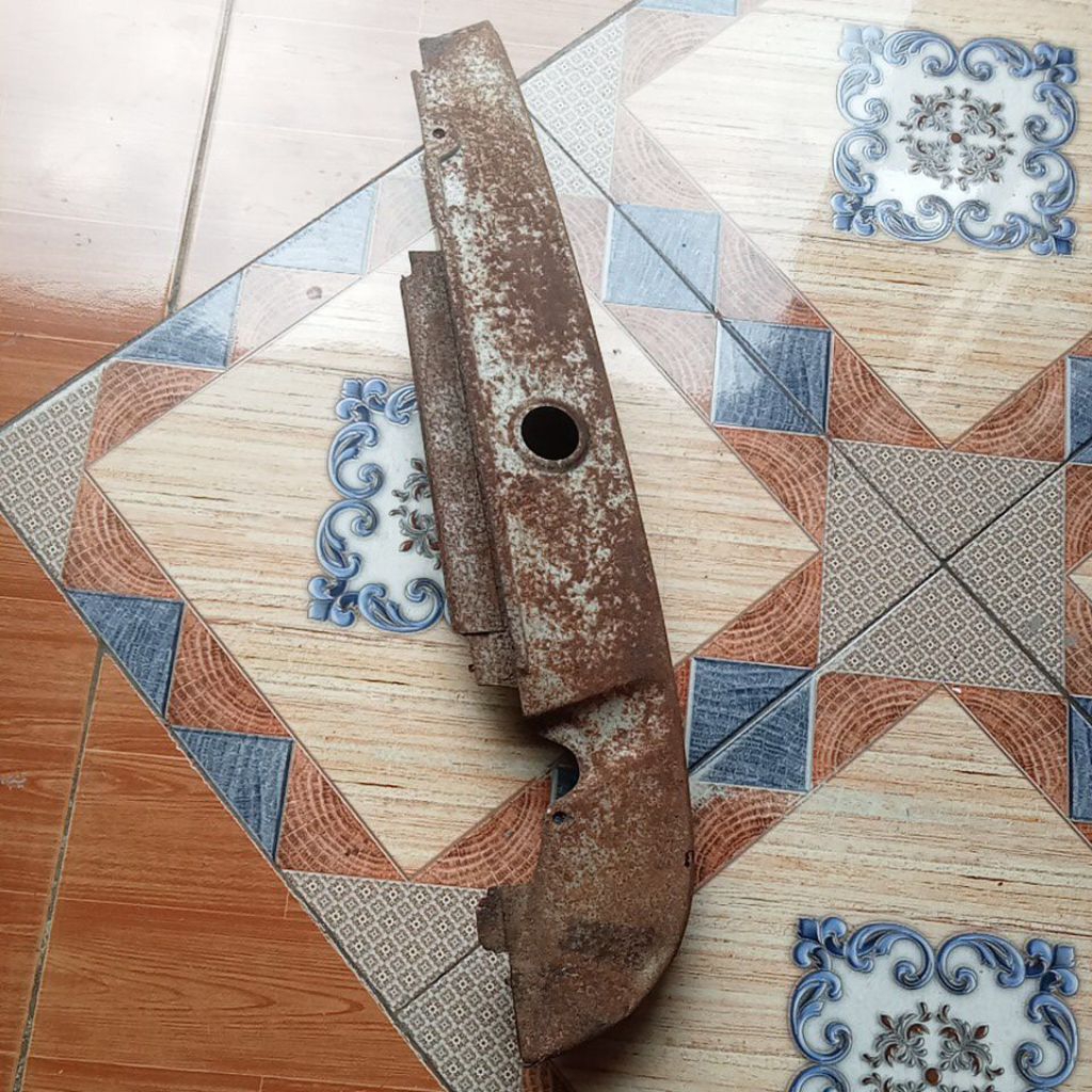 Tutup rantai Yamaha RS100 125 Ls3 atas saja